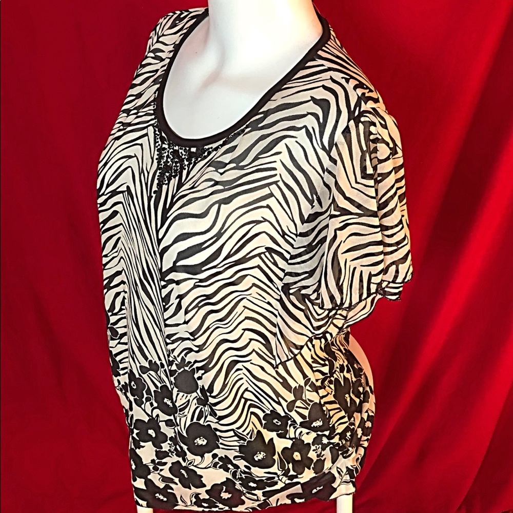 🆕 AMANDA Animal Print Black & White Top